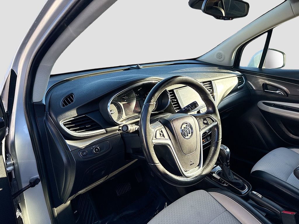 Used 2020 Buick Encore Preferred w/ Safety Package image 13