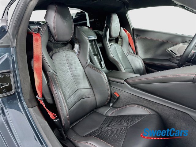 Used 2020 Chevrolet Corvette Stingray Premium Cpe w/ 3LT Preferred Equipment Group RWD image 12