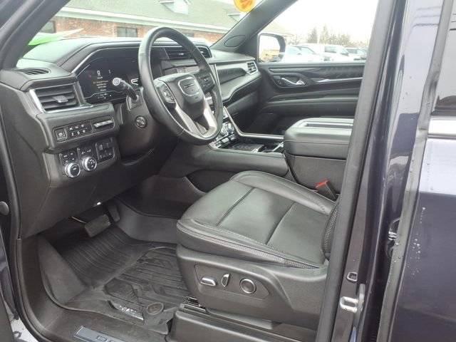 Used 2023 GMC Yukon Denali w/ LPO, Floor Liner Package AWD/4WD image 13