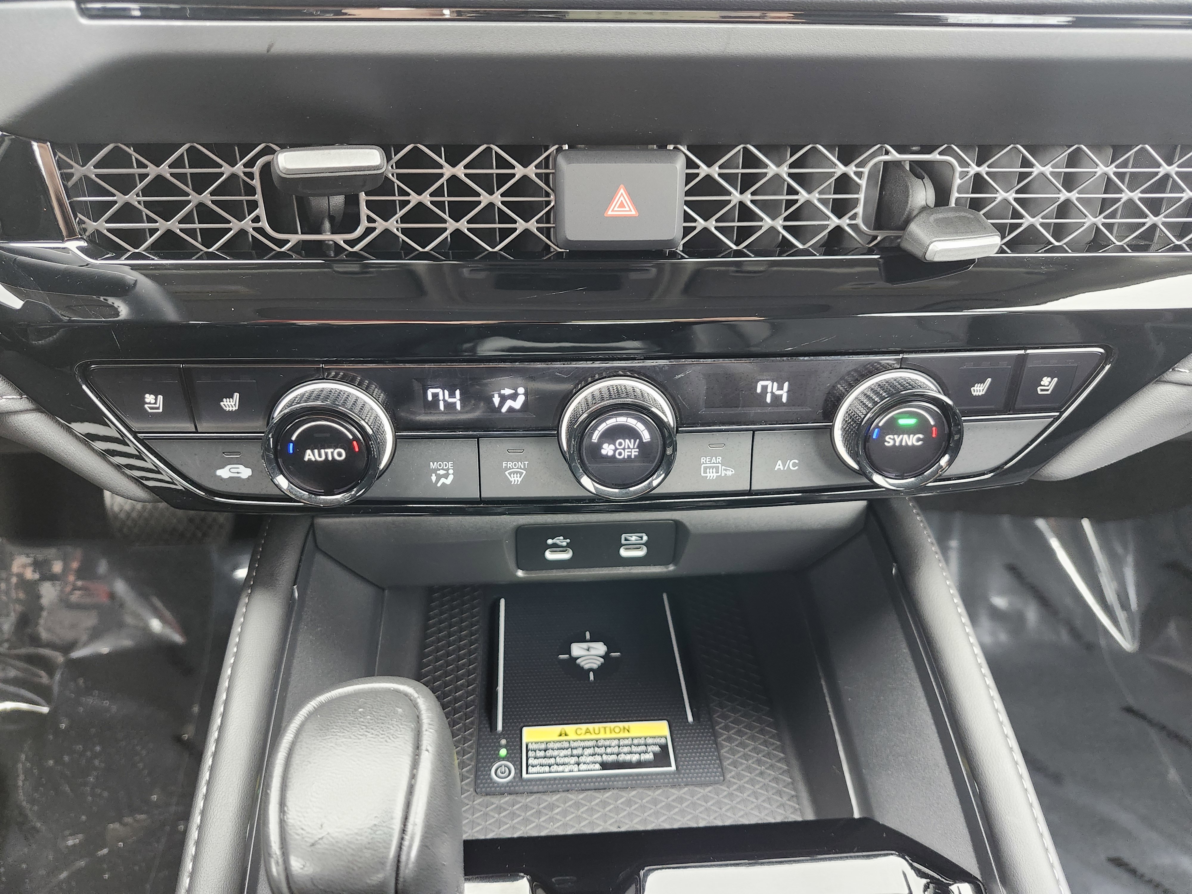 Used 2023 Honda Accord Touring image 9