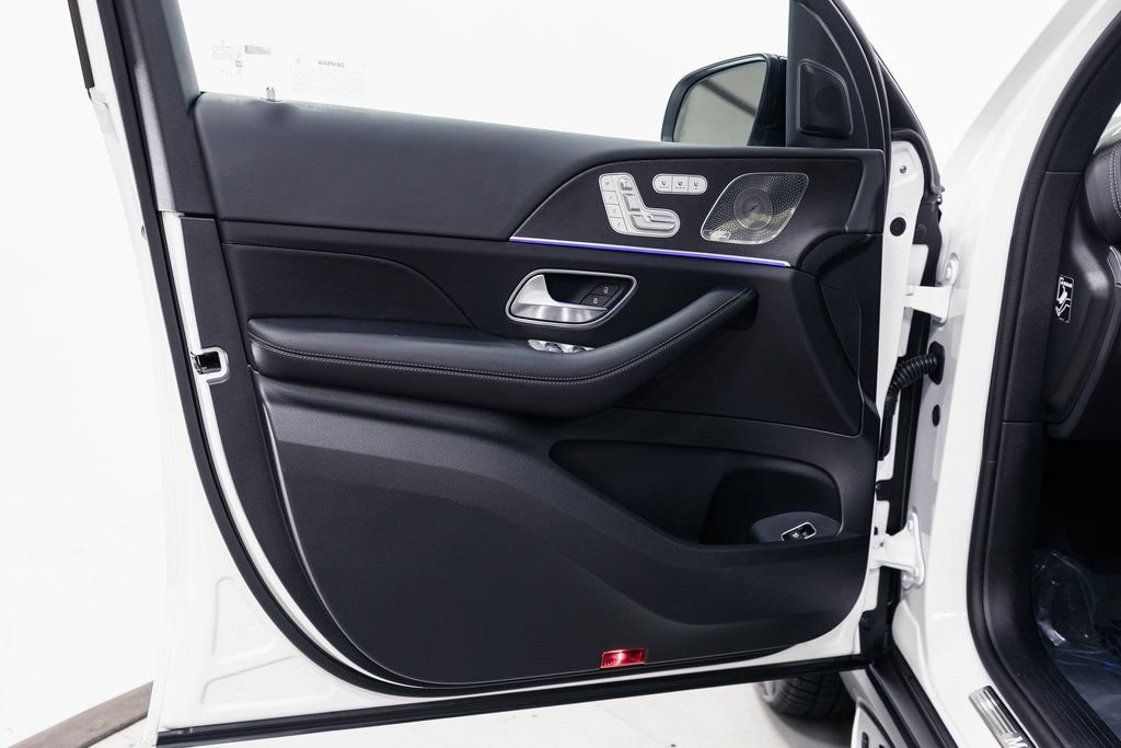 Used 2026 Mercedes-Benz GLS 450 4MATIC video 5