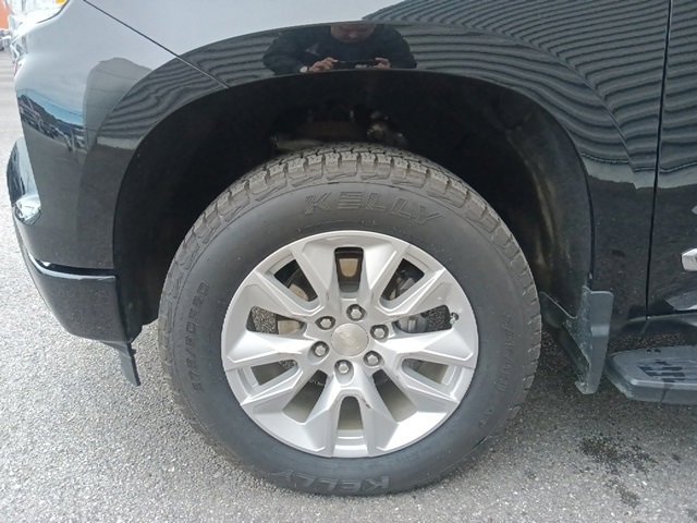 Used 2024 Chevrolet Silverado 1500 High Country w/ Technology Package image 10