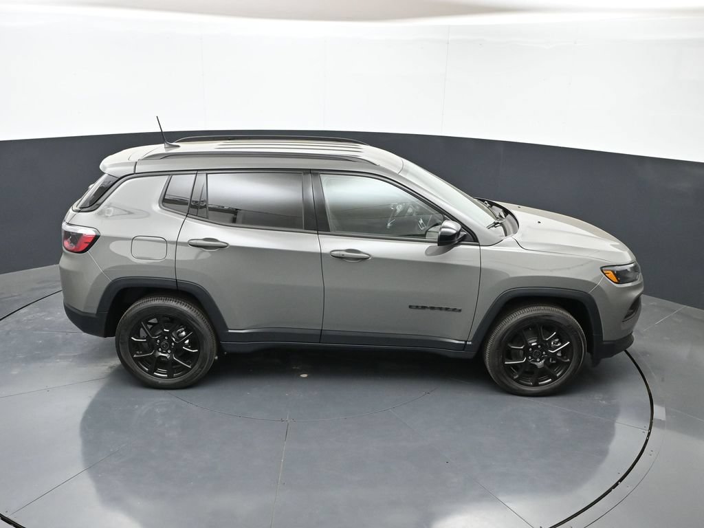 New 2026 Jeep Compass Latitude AWD/4WD image 37