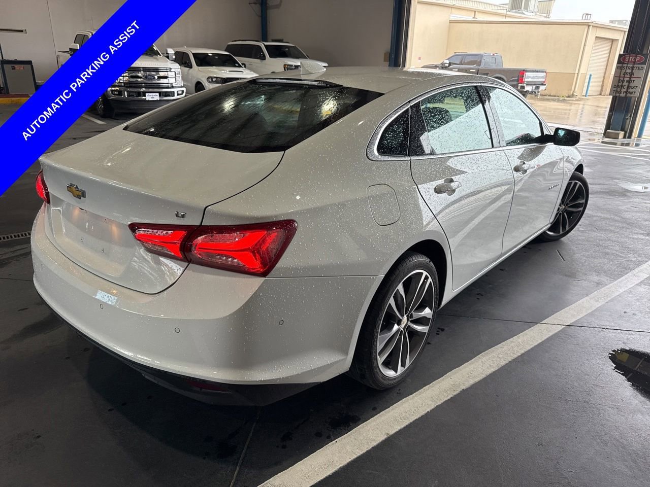 Used 2023 Chevrolet Malibu LT FWD image 12