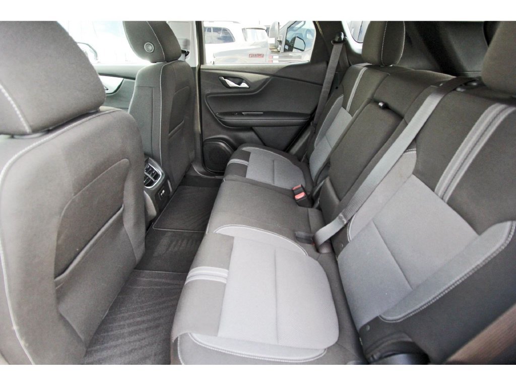 Used 2024 Chevrolet Blazer LT w/ Convenience Package FWD image 7
