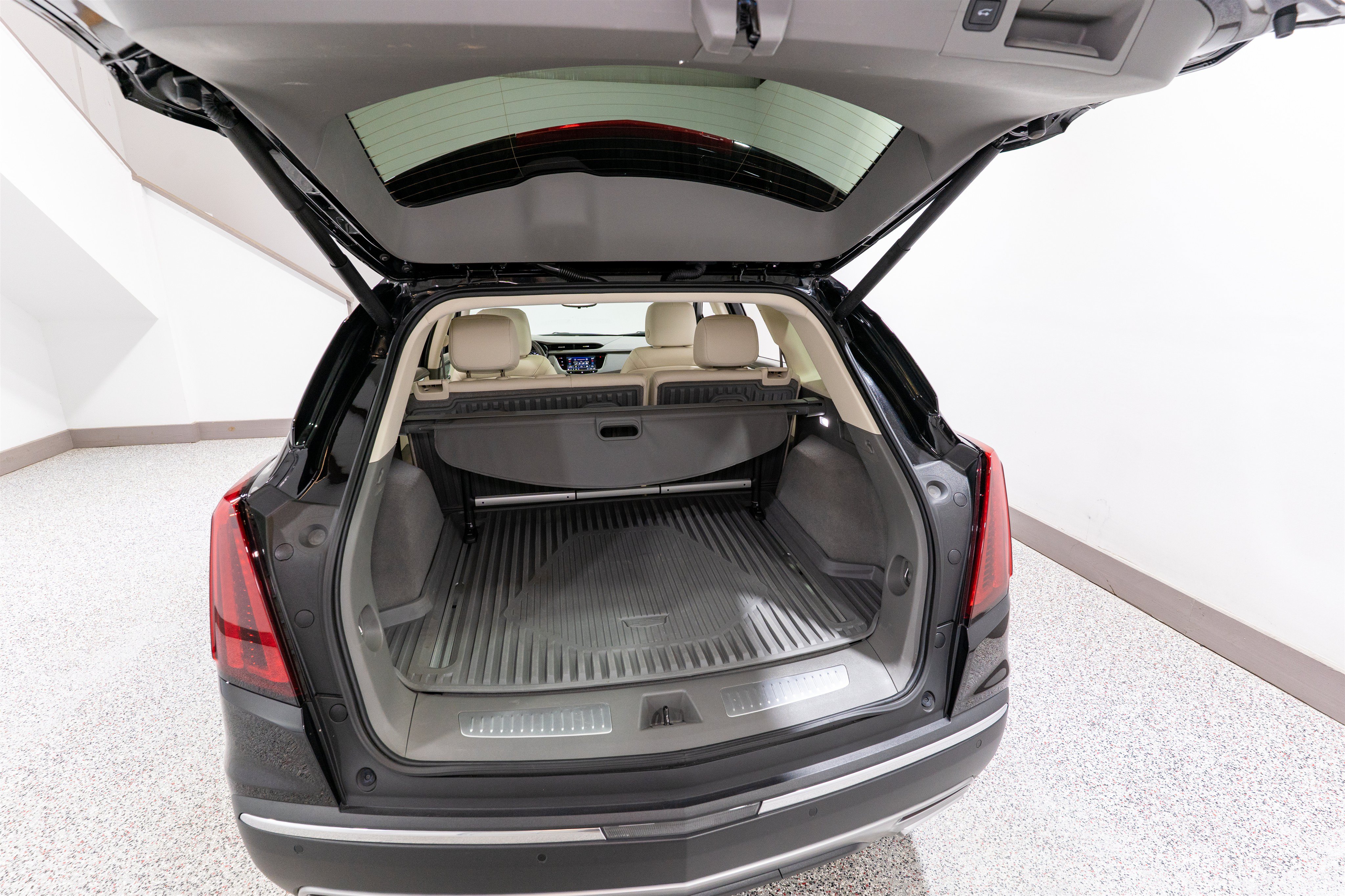 Used 2021 Cadillac XT5 Premium Luxury AWD/4WD image 35