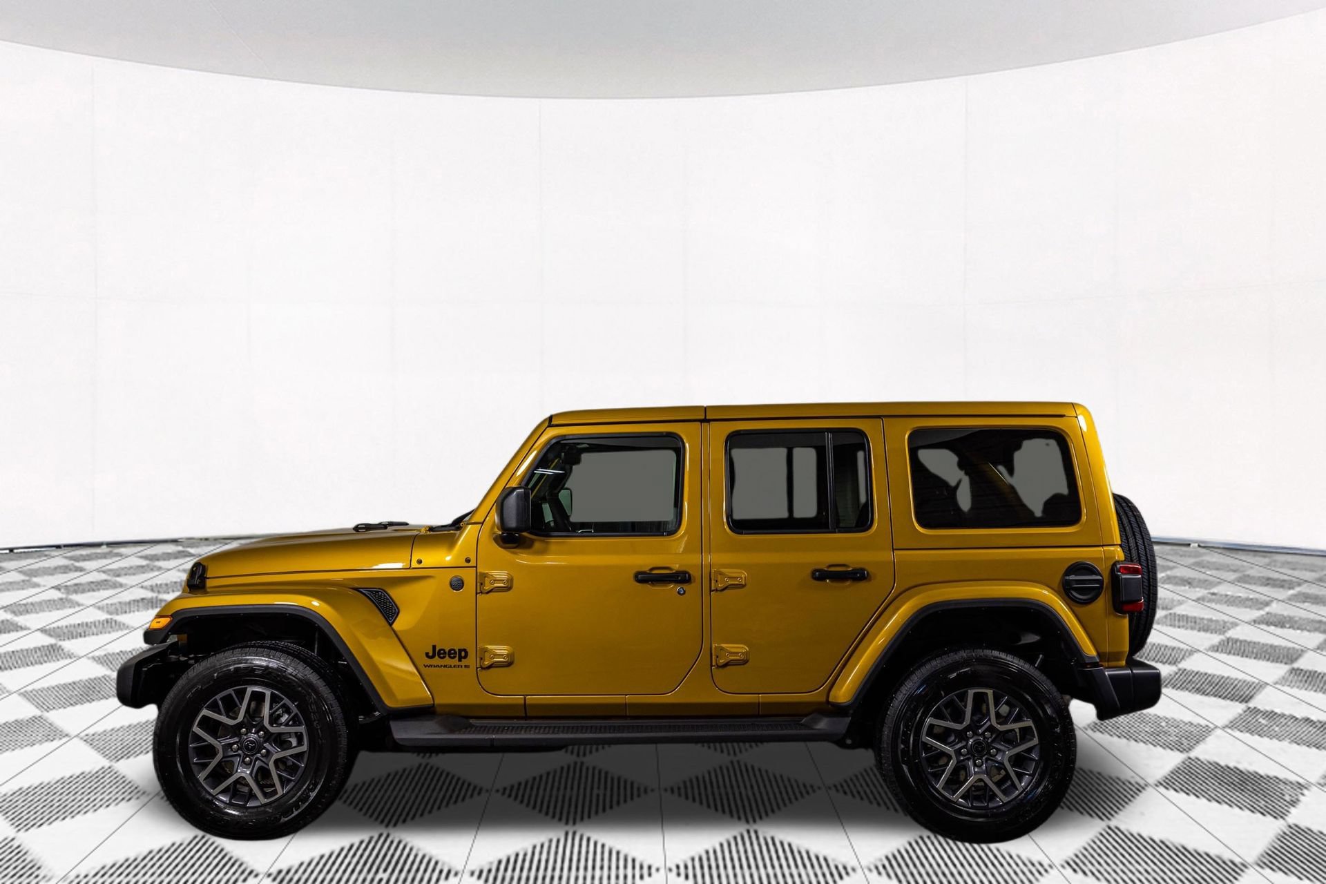 New 2026 Jeep Wrangler Unlimited Sahara AWD/4WD image 18