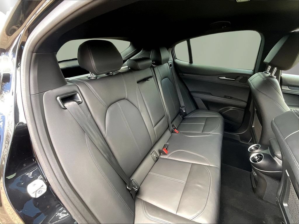 Used 2024 Alfa Romeo Stelvio Sprint AWD/4WD image 25