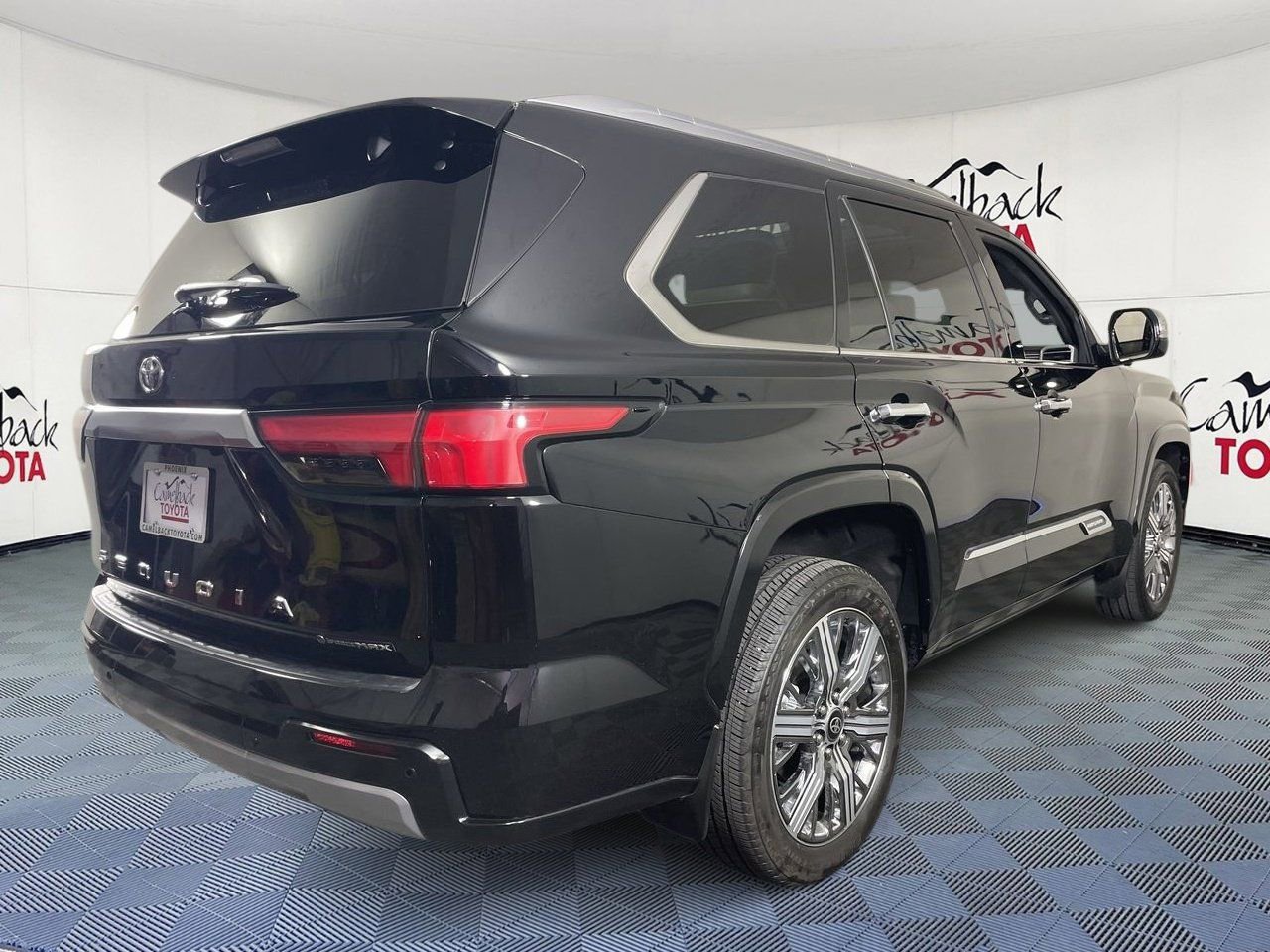 Used 2025 Toyota Sequoia Capstone image 7