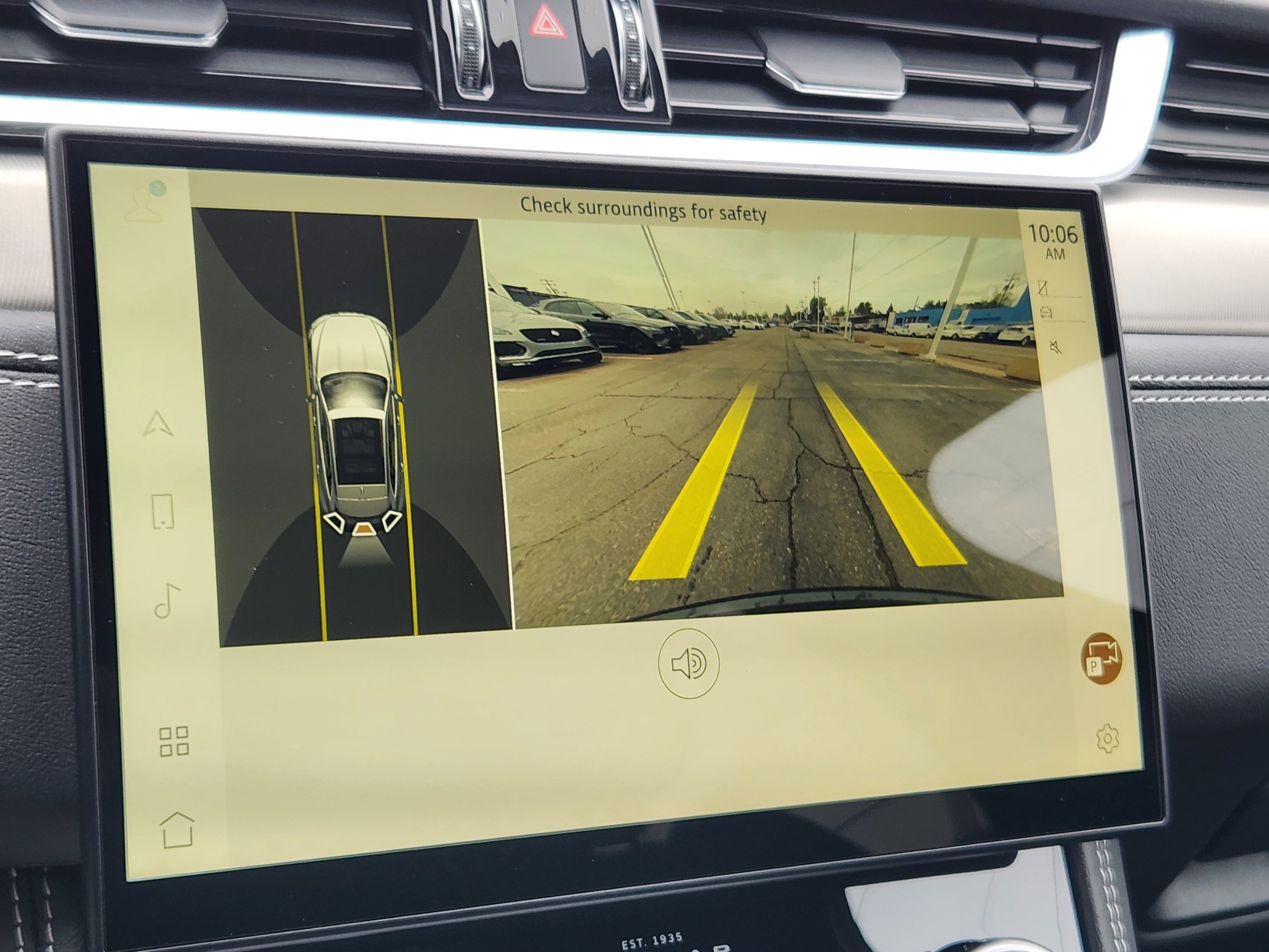 Certified 2025 Jaguar F-PACE R-Dynamic S AWD/4WD image 28