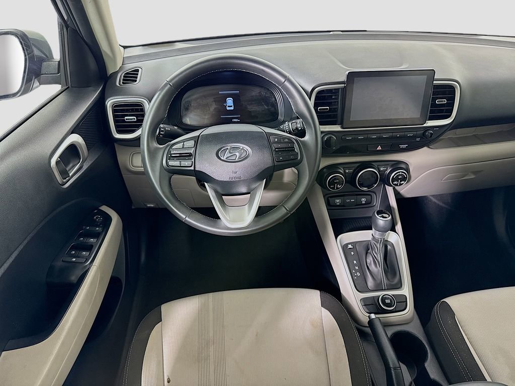 Used 2024 Hyundai Venue SEL image 21