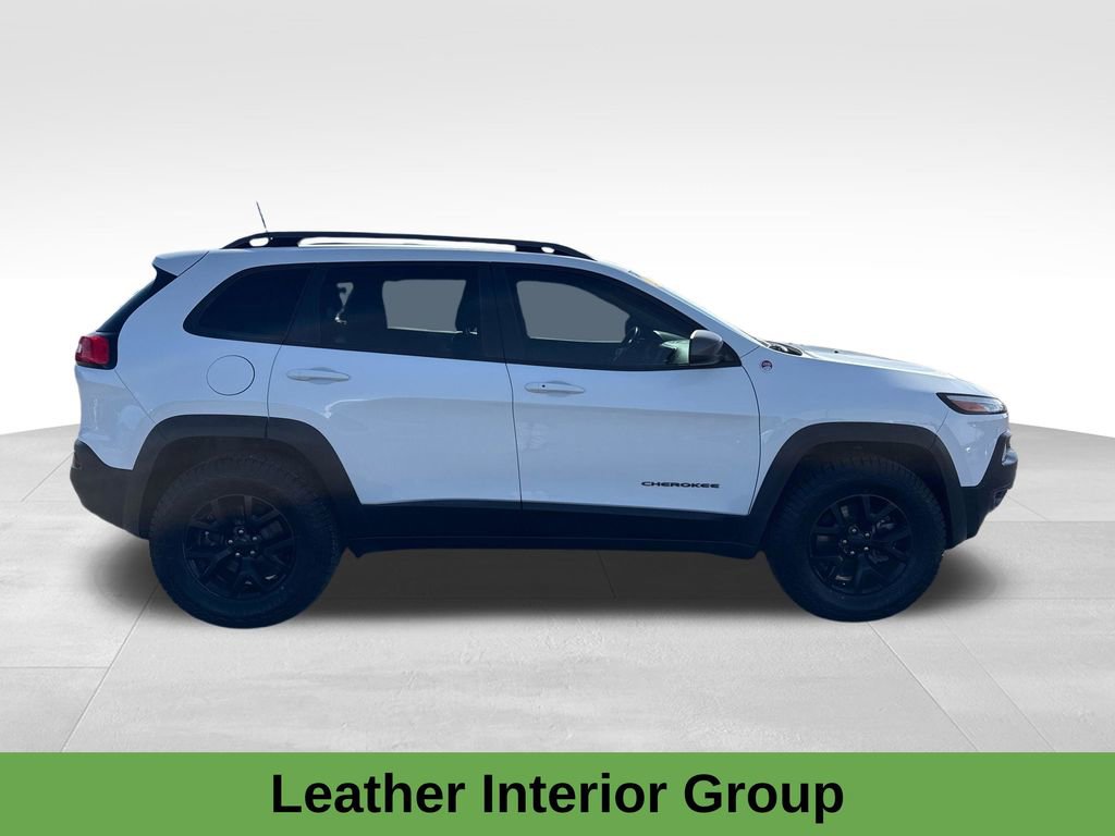 Used 2016 Jeep Cherokee Trailhawk w/ Comfort/Convenience Group image 8