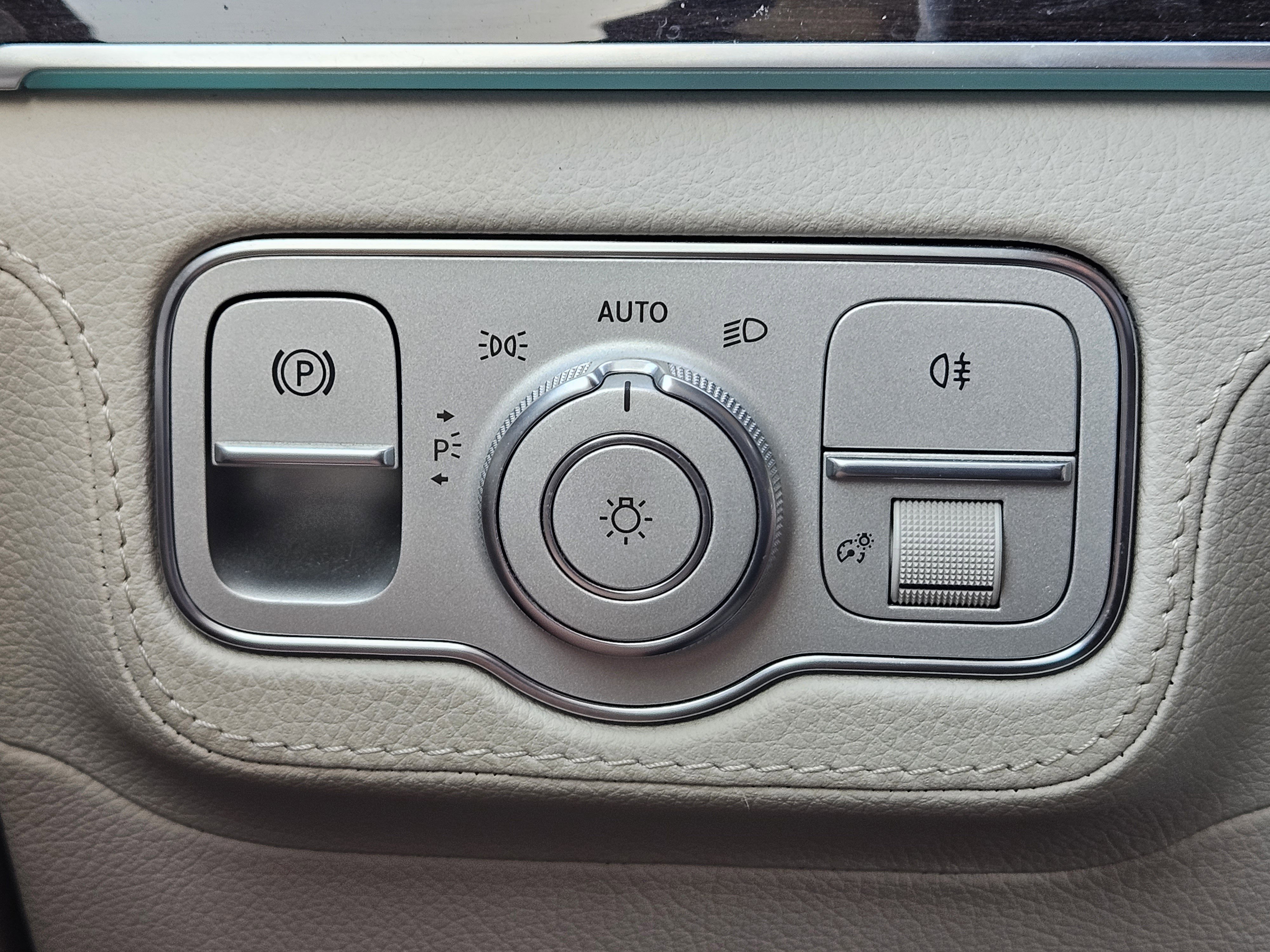 Certified 2020 Mercedes-Benz GLE 350 4MATIC image 23