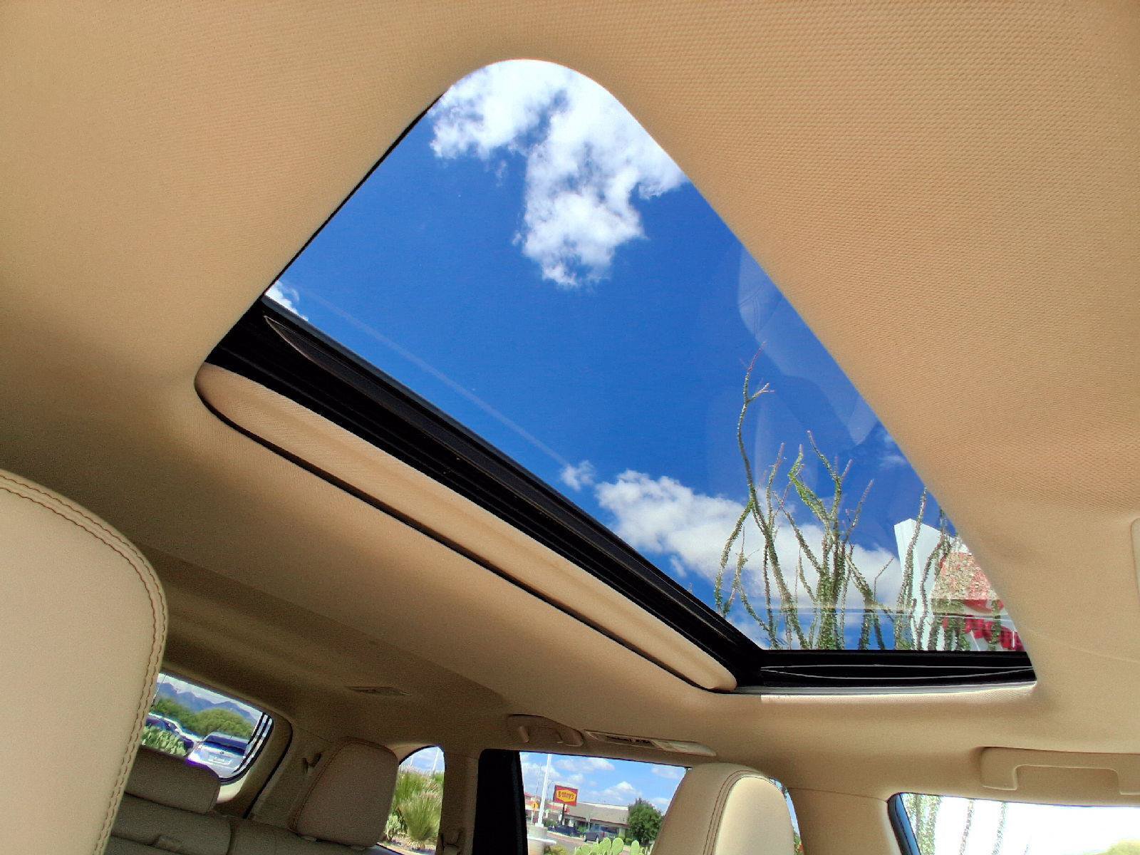 Certified 2017 Toyota Highlander XLE FWD image 35
