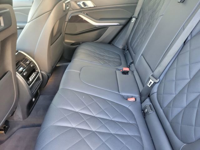 Used 2023 BMW X5 xDrive45e w/ Climate Comfort Package AWD/4WD image 13