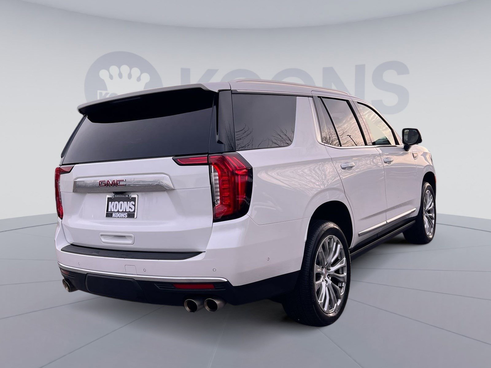 Used 2024 GMC Yukon Denali w/ Denali Reserve Package image 7