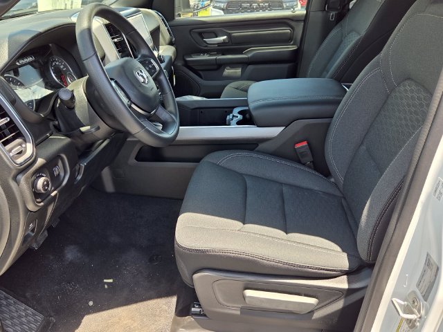 New 2026 RAM 1500 Express AWD/4WD image 4