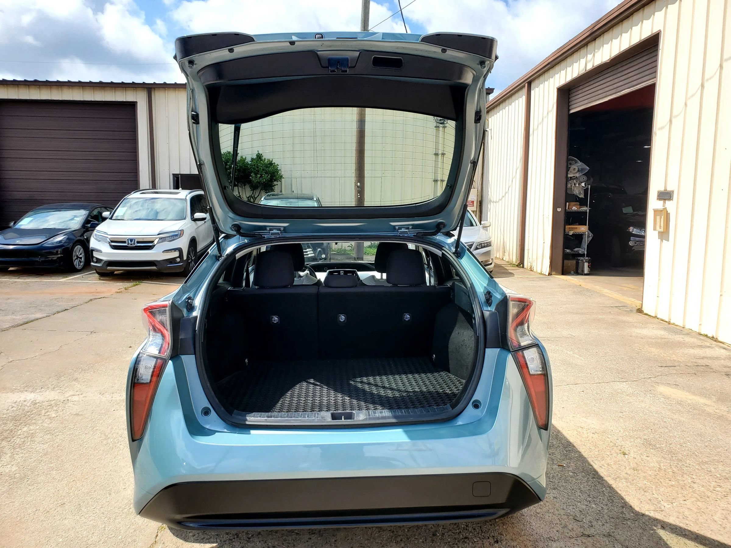 Used 2017 Toyota Prius Three w/ Carpet Mat Package FWD image 65
