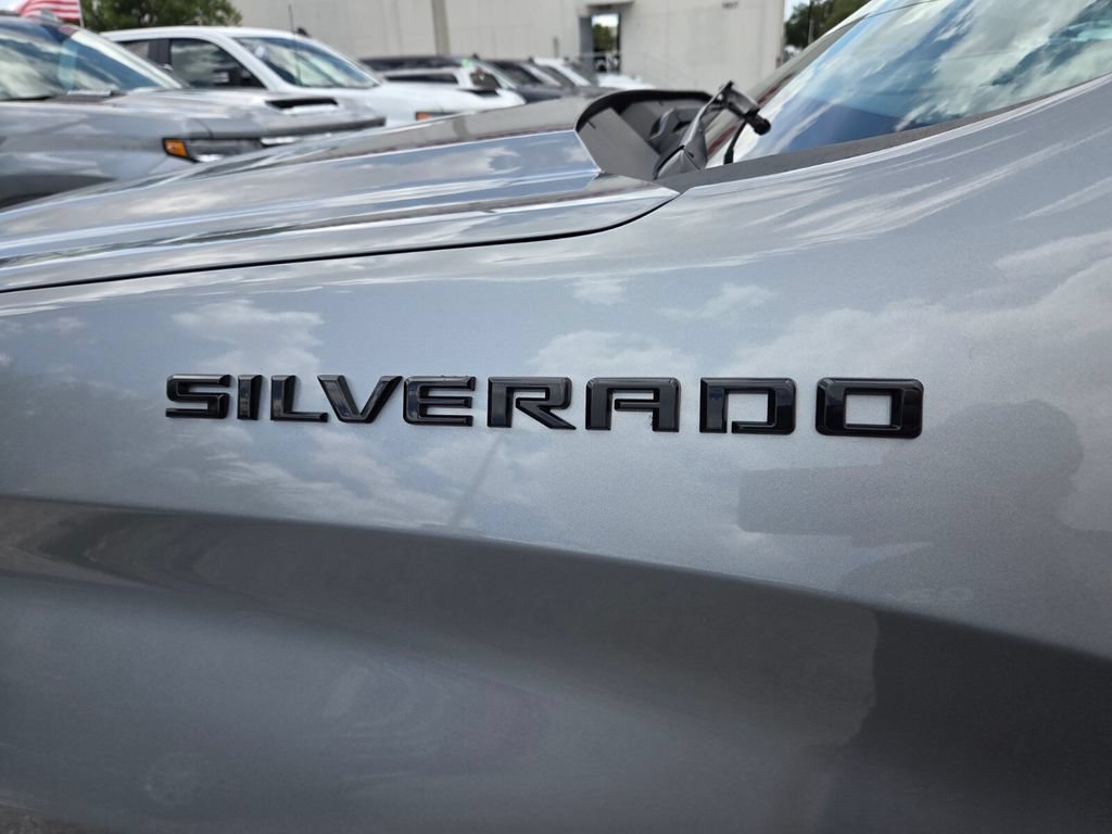 Used 2023 Chevrolet Silverado 1500 Custom w/ LPO, Dark Essentials Package RWD image 3