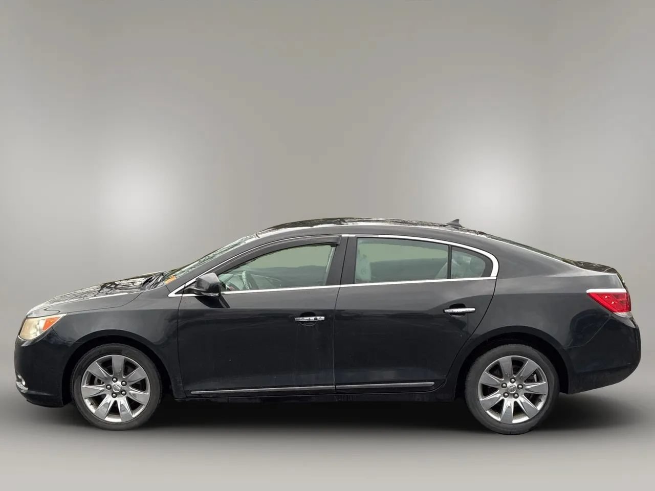 Used 2011 Buick LaCrosse CXL w/ Luxury Package FWD image 9