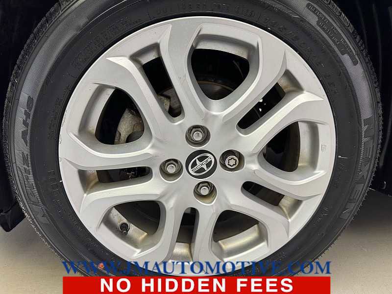 Used 2016 Scion iA image 9