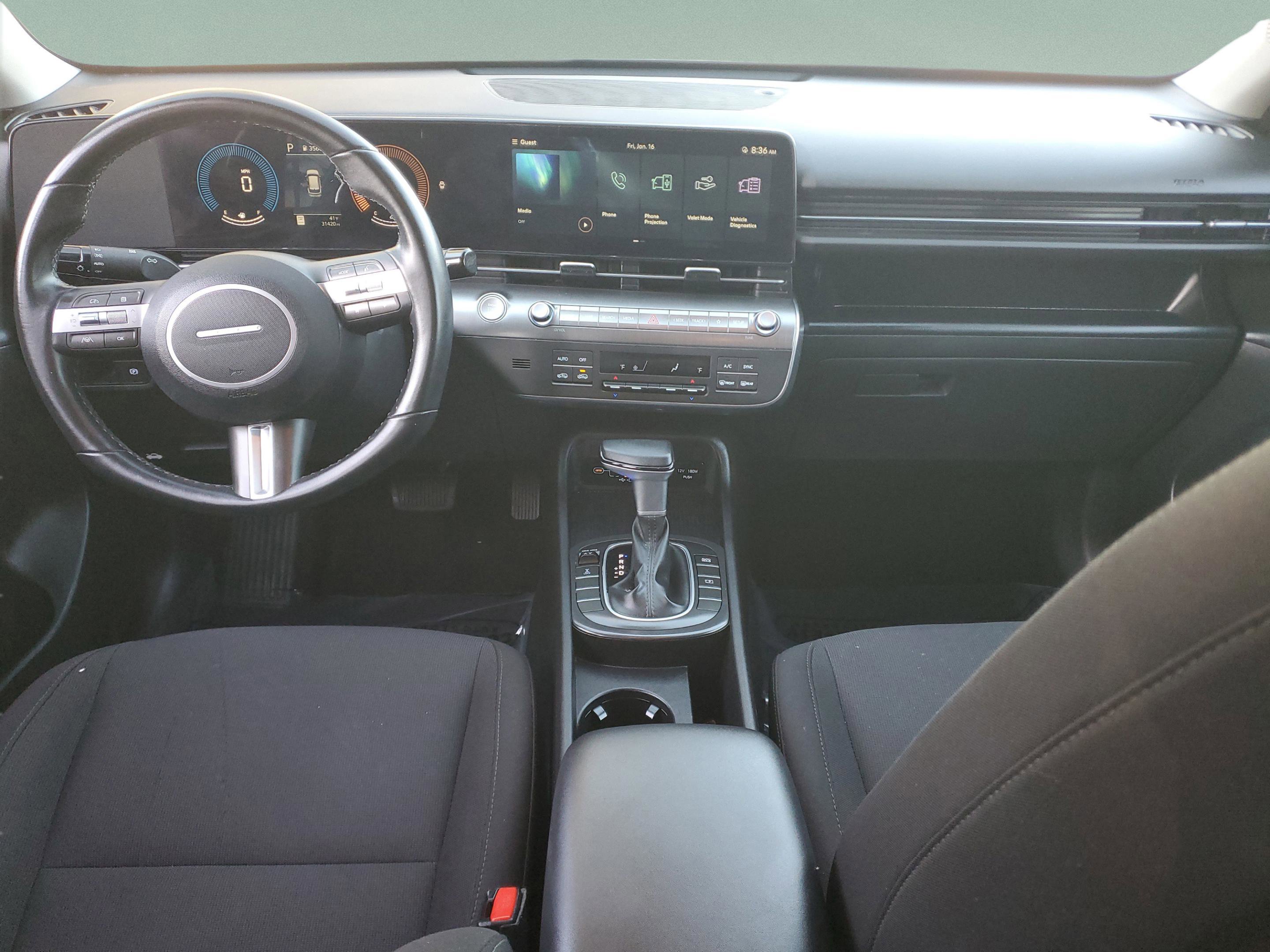 Used 2025 Hyundai Kona SEL image 12