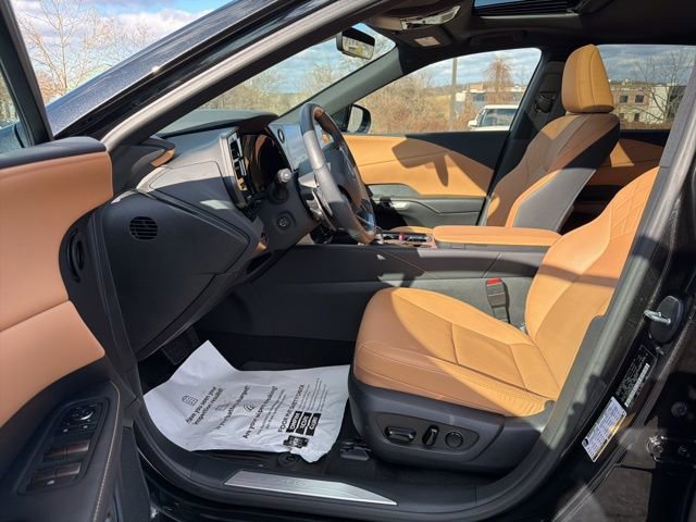 Used 2024 Lexus RX 350h w/ Accessory Package (Z1) image 13