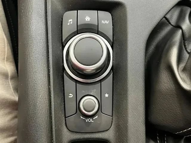 Used 2021 MAZDA MX-5 Miata RF Club RWD image 41