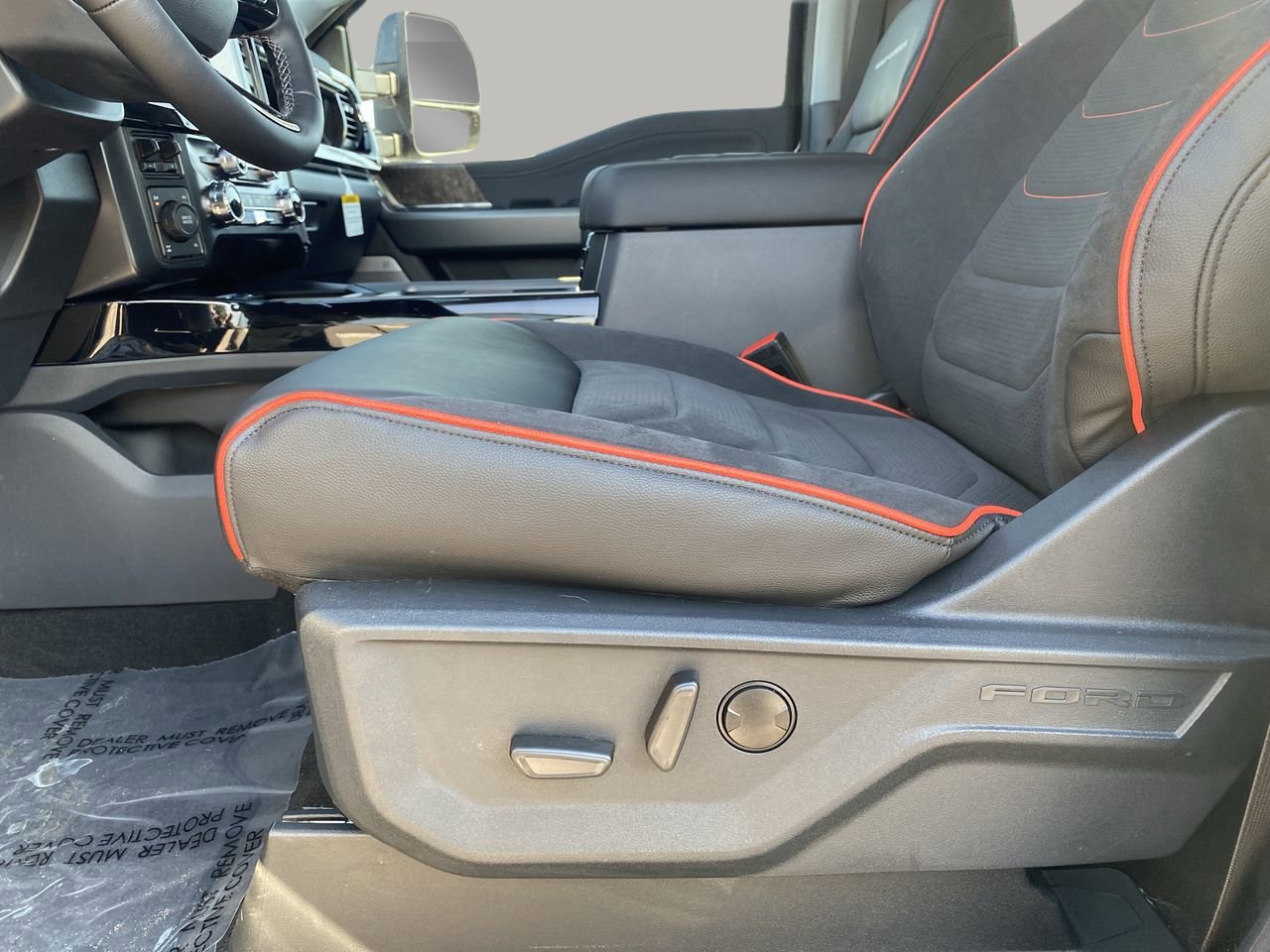 New 2026 Ford F250 Lariat w/ Black Appearance Package image 17