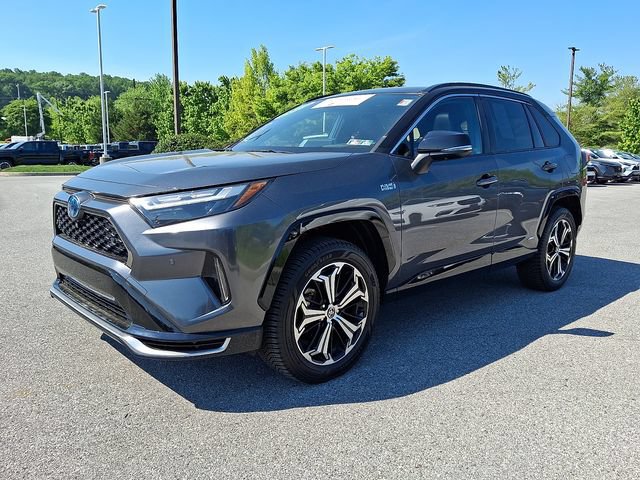 Certified 2022 Toyota RAV4 XSE w/ Premium Package AWD/4WD image 3