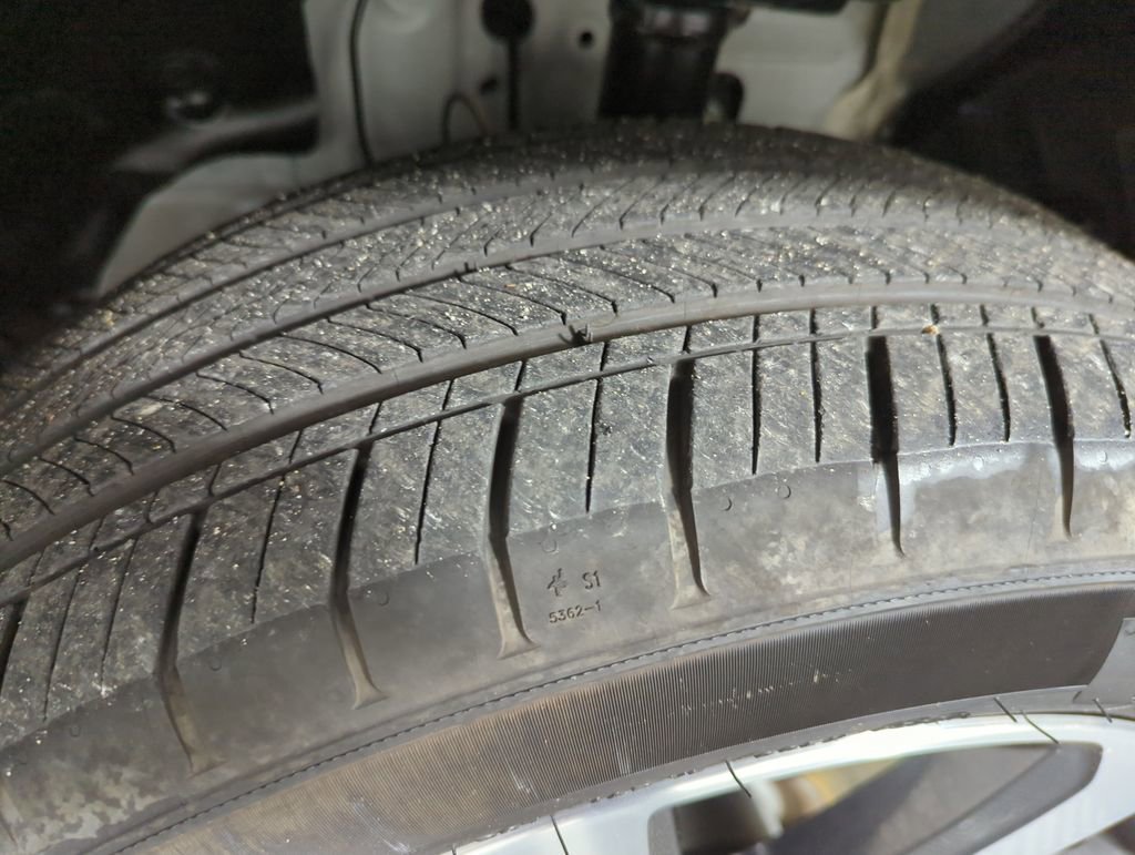 Certified 2025 Honda Pilot Touring image 23