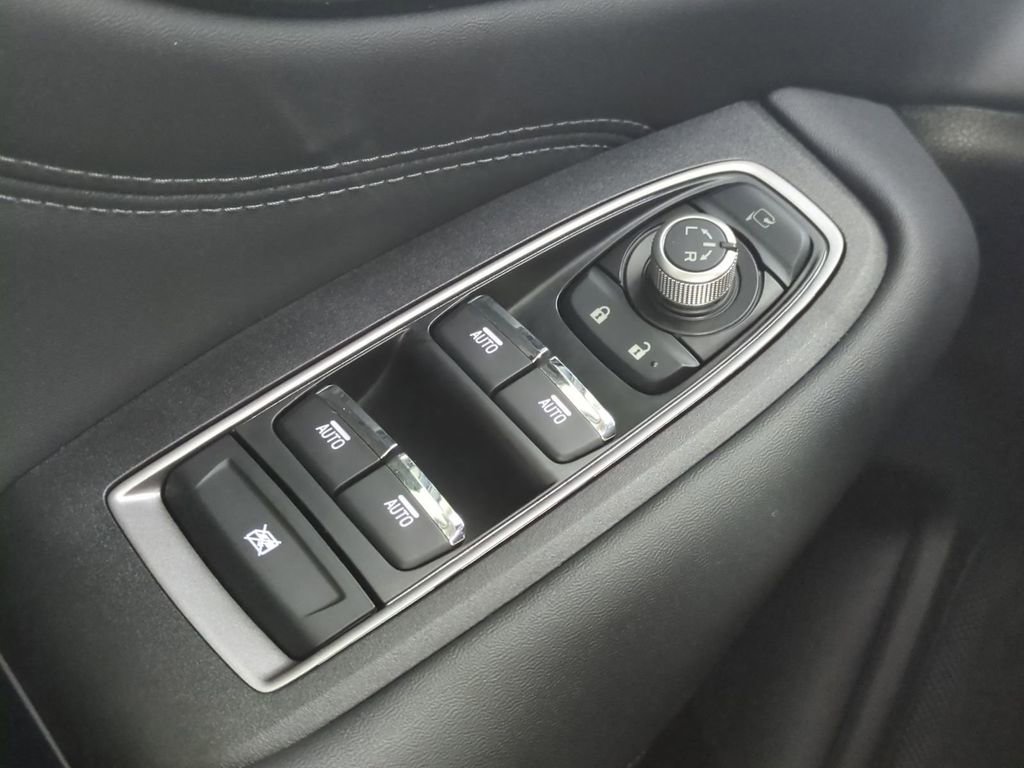 Used 2023 Subaru Outback Touring XT image 32