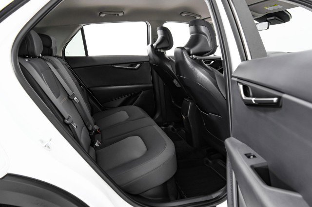 Used 2024 Kia Niro LX image 32