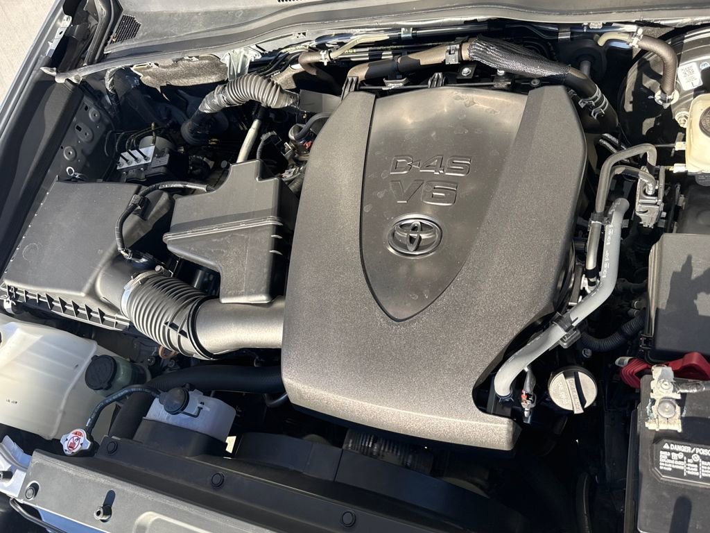 Used 2020 Toyota Tacoma SR5 image 28