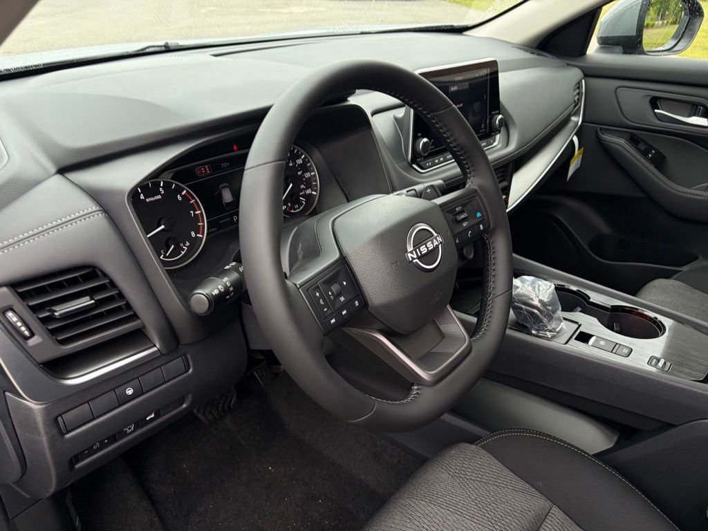 New 2026 Nissan Rogue SV FWD image 14