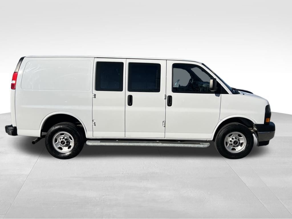 Used 2023 GMC Savana 2500 w/ Driver Convenience Package image 8