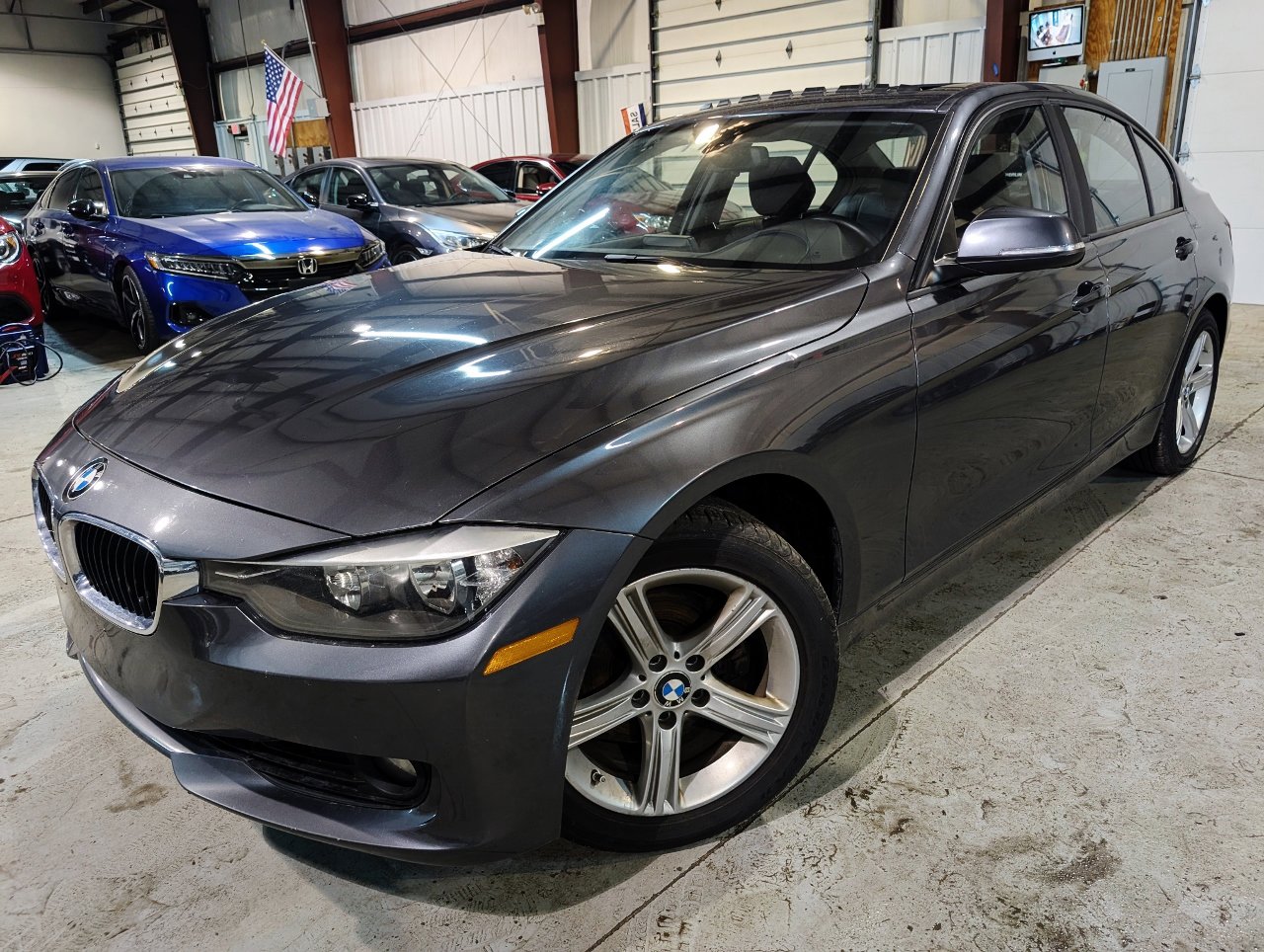 Used 2013 BMW 328i xDrive Sedan AWD/4WD image 1