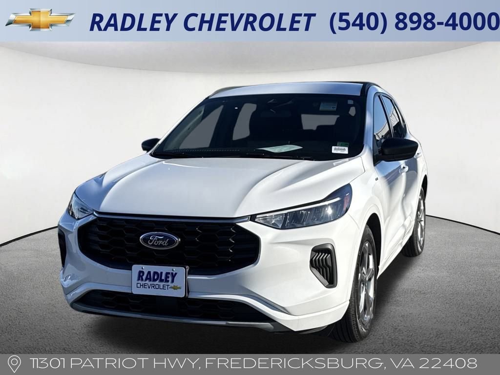 Used 2023 Ford Escape ST-Line w/ Tech Pack #1 image 1