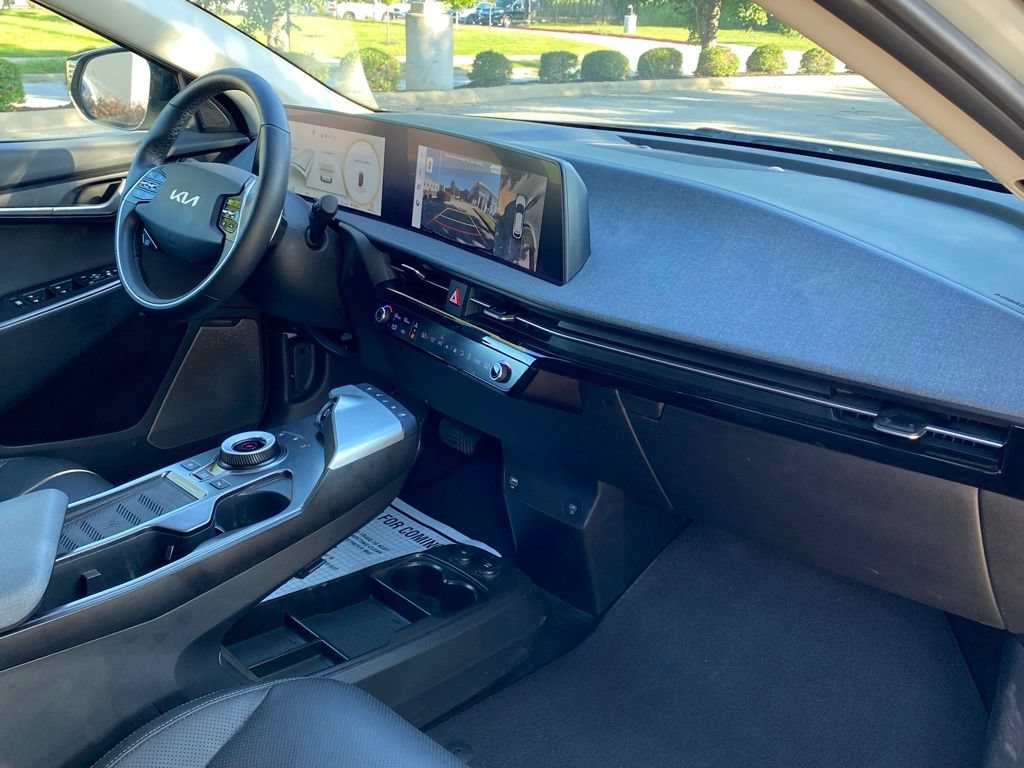 Used 2023 Kia EV6 Wind w/ Wind Technology Package AWD/4WD image 32