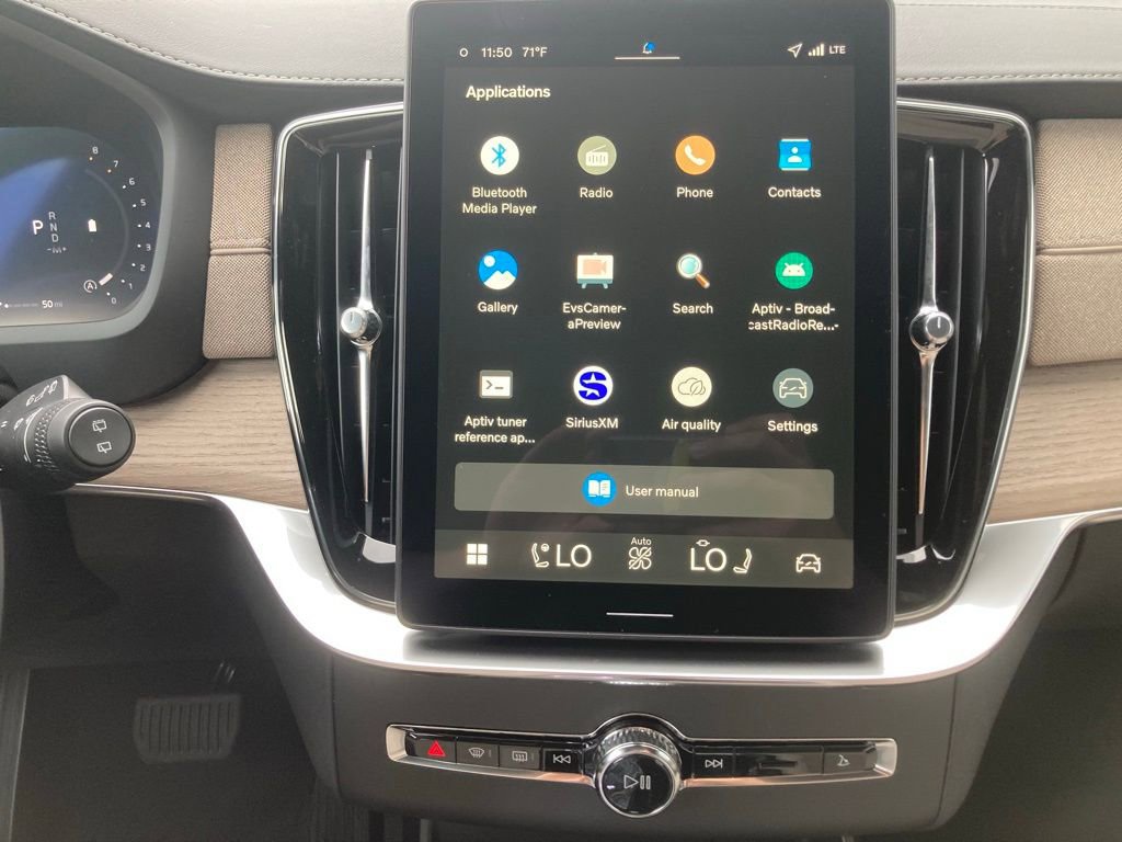 New 2026 Volvo XC90 B6 Plus w/ Protection Package Premier image 11