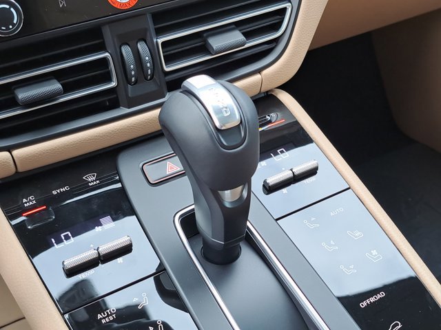New 2026 Porsche Macan image 34