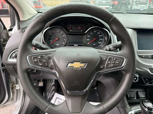 Used 2016 Chevrolet Cruze LT image 16