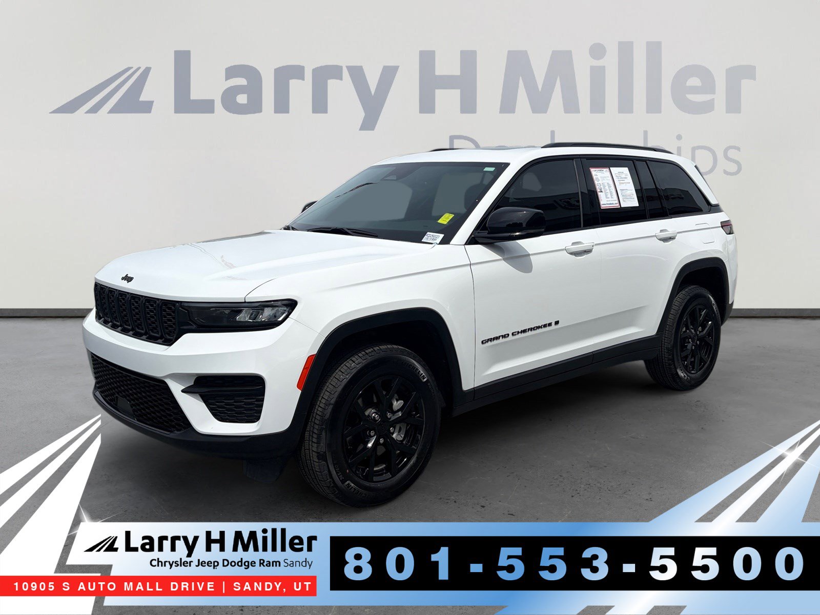 Used 2025 Jeep Grand Cherokee Altitude image 1