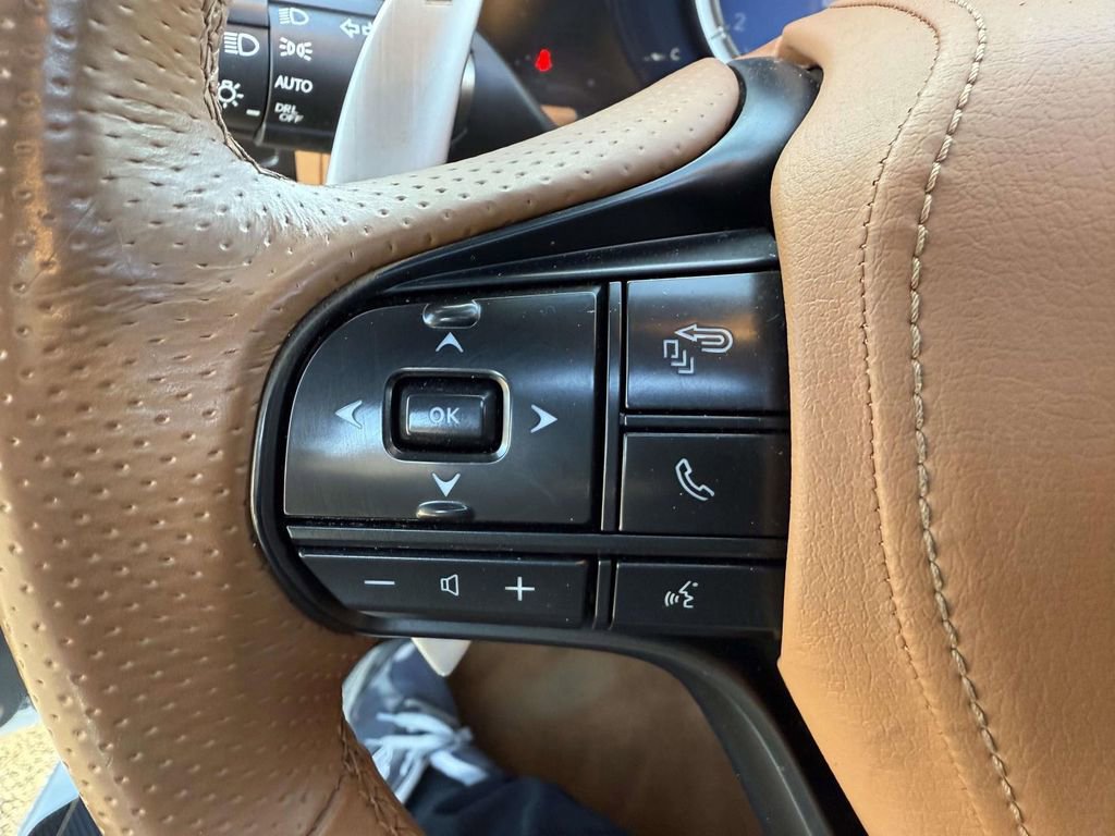 Used 2021 Lexus LC 500 Convertible w/ Touring Package image 22