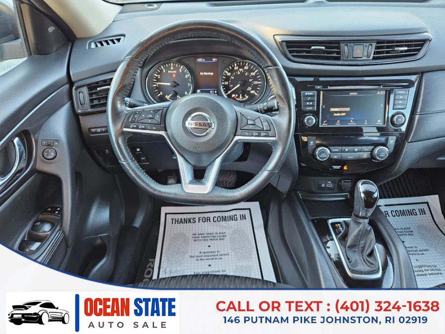 Used 2018 Nissan Rogue SV image 16