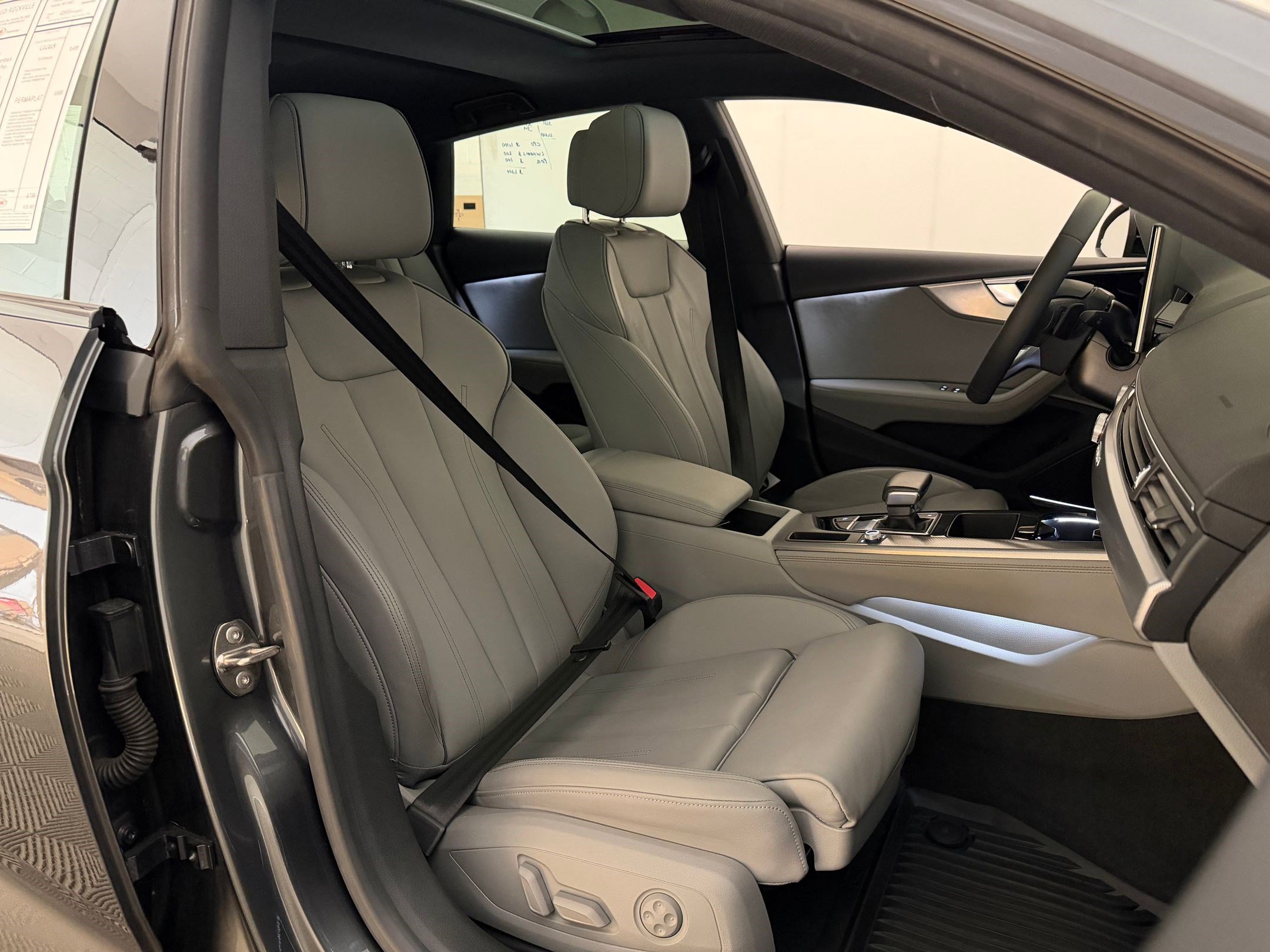 Used 2023 Audi A5 2.0T Premium Plus w/ Premium Plus image 32