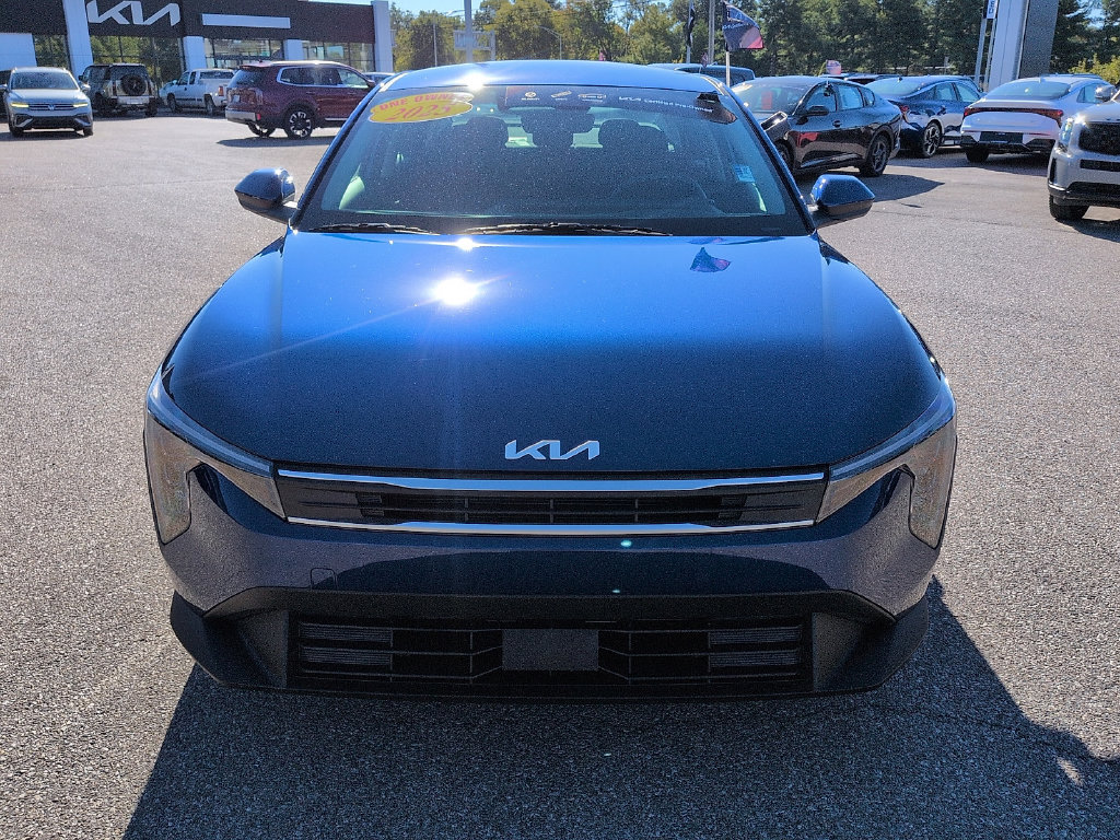 Used 2025 Kia K4 FWD image 3