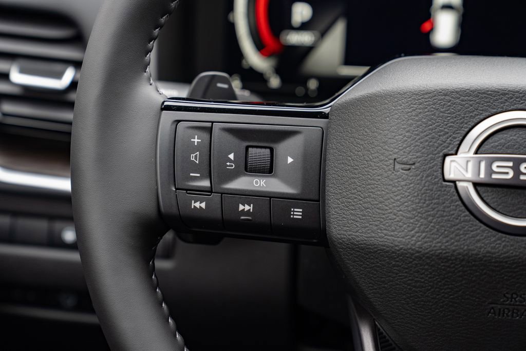 New 2026 Nissan Rogue Platinum image 14