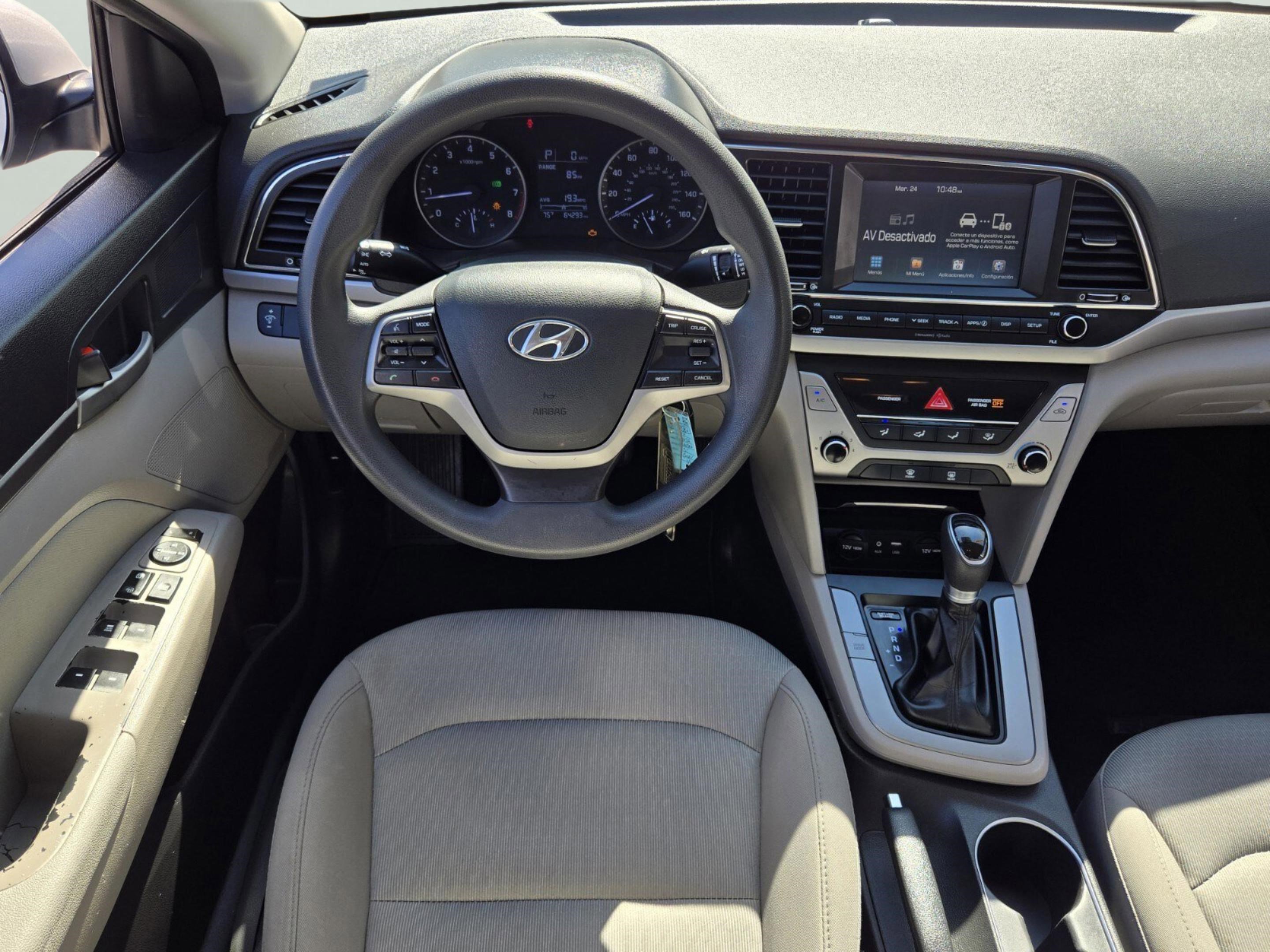 Used 2017 Hyundai Elantra SE image 33