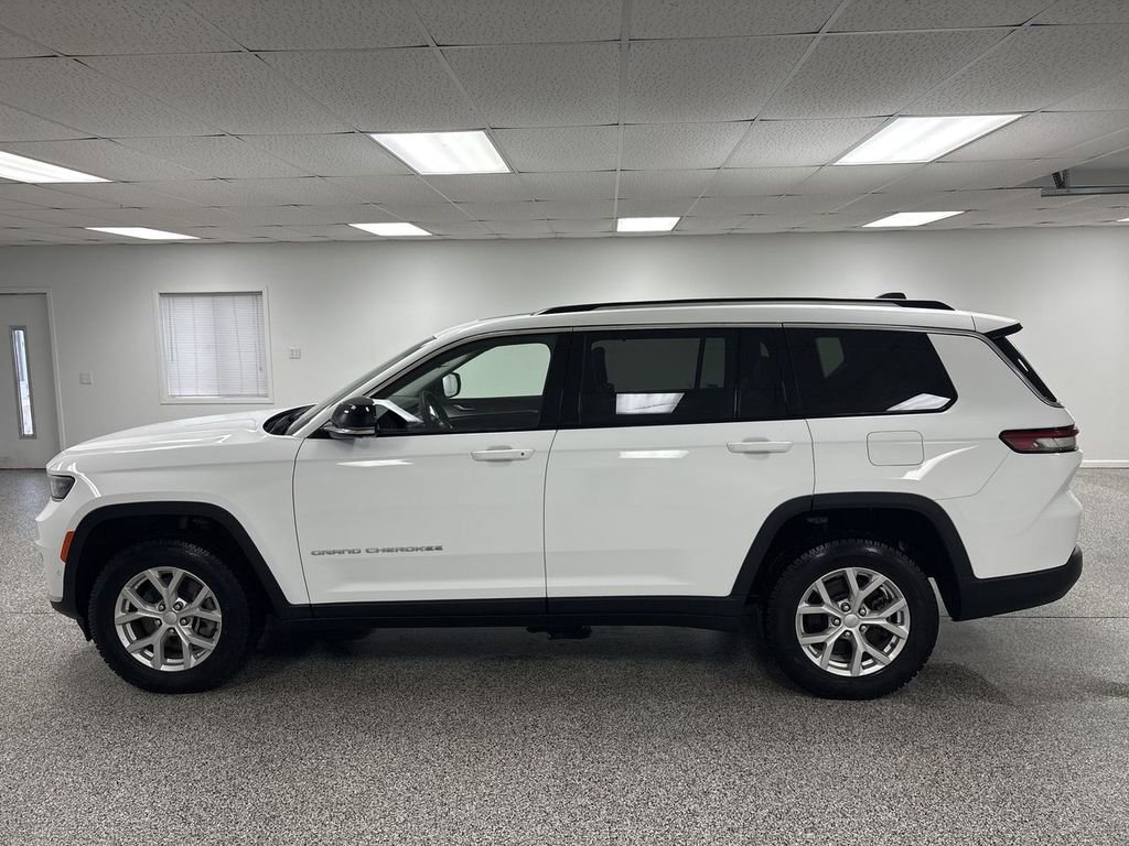Used 2023 Jeep Grand Cherokee L Limited w/ Luxury Tech Group II image 5